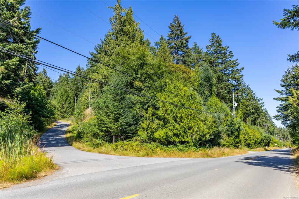 9904 Castle Rd, 1008506, BC,