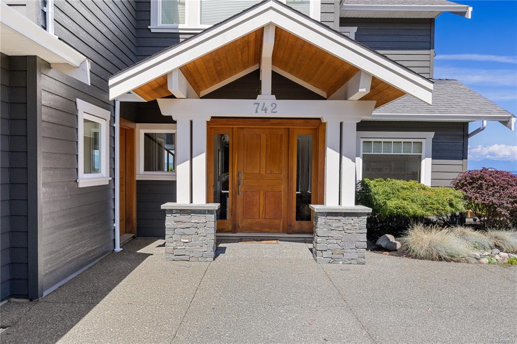 Fifth View of 742 Nelson Rd, Campbell River, BC, V9H 0A1