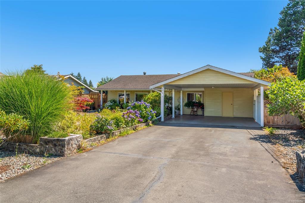 574 Panorama Pl, 1008534, BC,