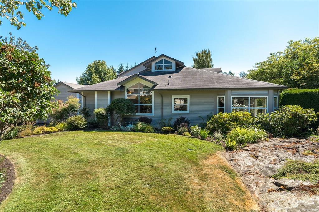 Third View of 3633 Cedar Hill Rd, Saanich, BC, V8P 3Z3