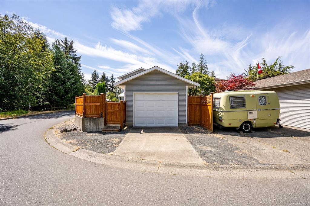 Third View of 520 Hilchey Rd, Campbell River, BC, V9W 8E6