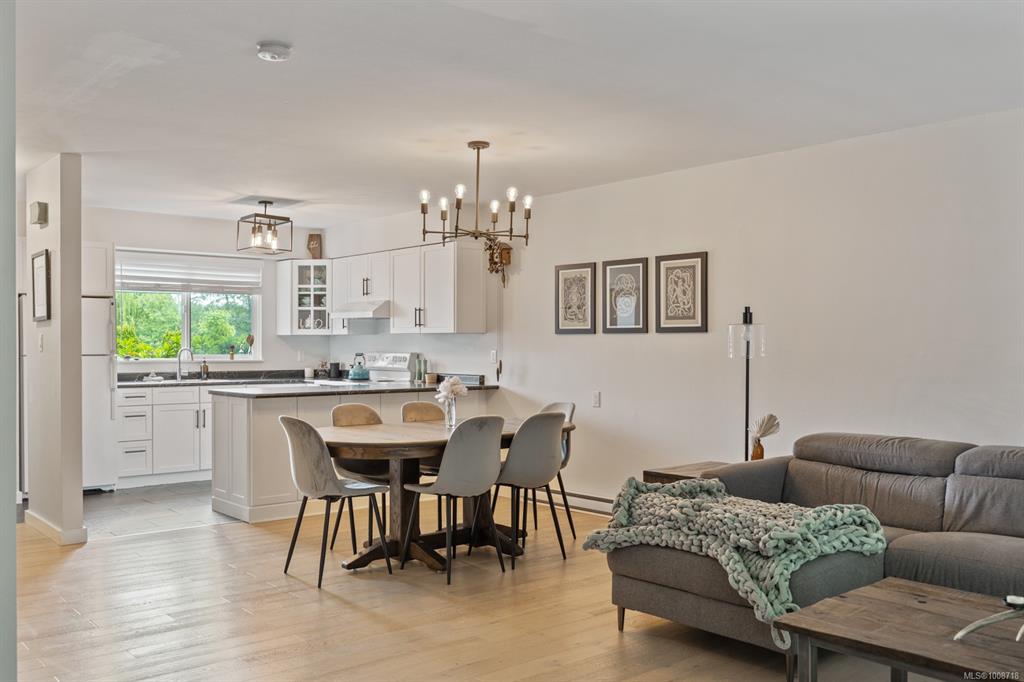 Fourth View of 255 Anderton Ave, Parkview Place, Courtenay, BC, V9N 2G9