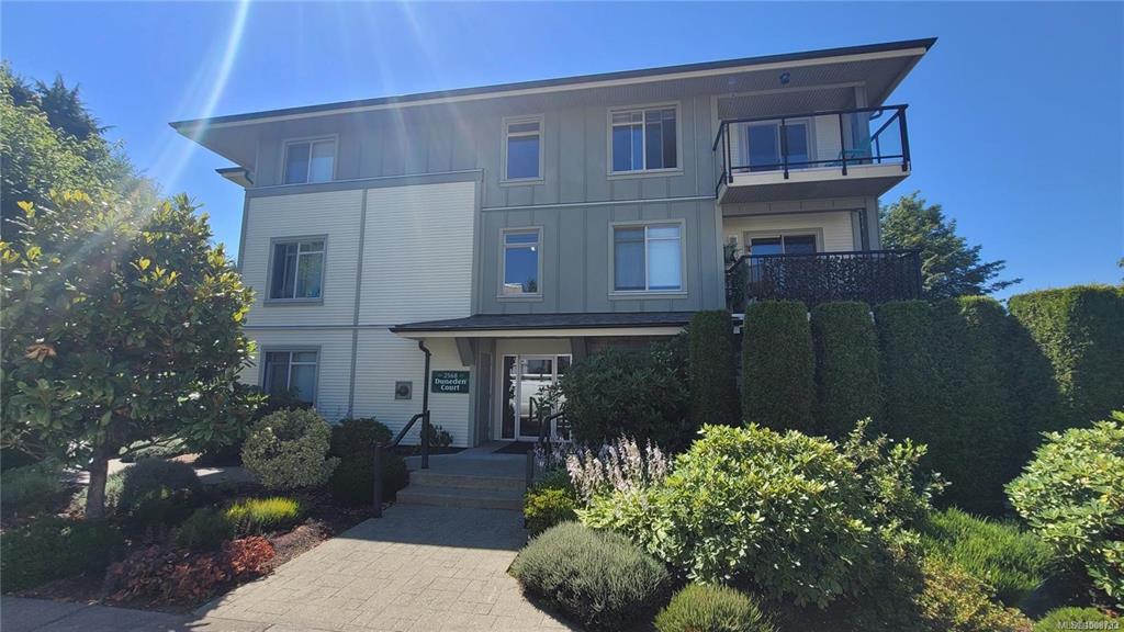 2568 Dingwall St, 1008733, BC,