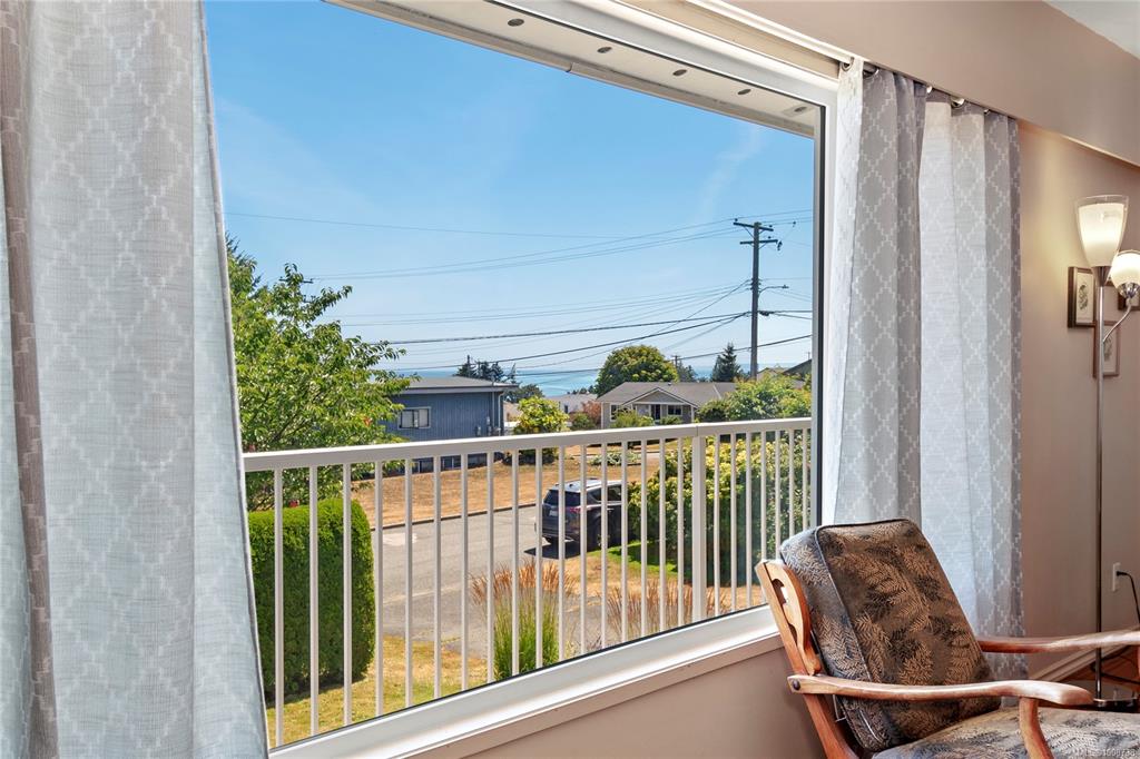Fourth View of 22 Mclean St, Campbell River, BC, V9W 2L9