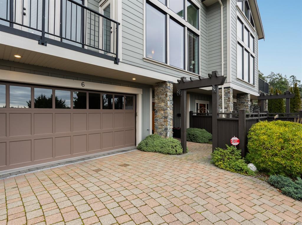 614 Granrose Terr, 1008739, BC,