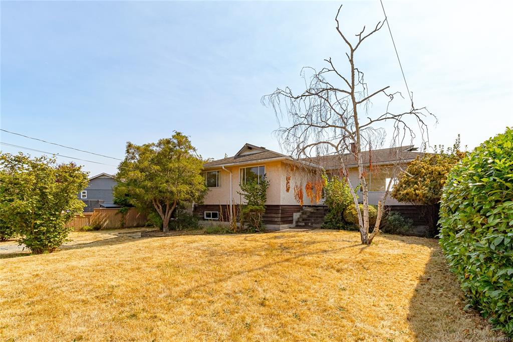 3950 Cherrilee Cres, 1008751, BC,