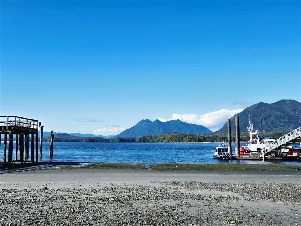 Third View of 320 Main St, Tofino, BC, V0R 2Z0