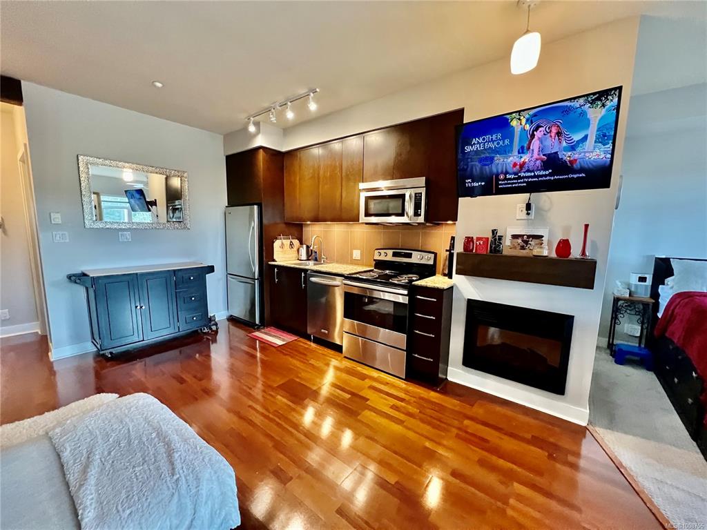 Fifth View of 1395 Bear Mountain Pkwy, Langford, BC, V9B 0E1