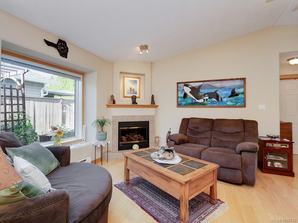 Third View of 7570 Tetayut Rd, Central Saanich, BC, V8M 2H4