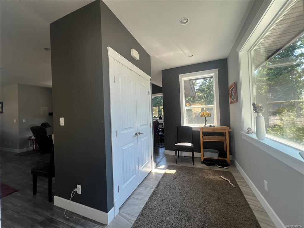 Fifth View of 2618 Natalie Rd, Shawnigan Lake, BC, V8H 2H7