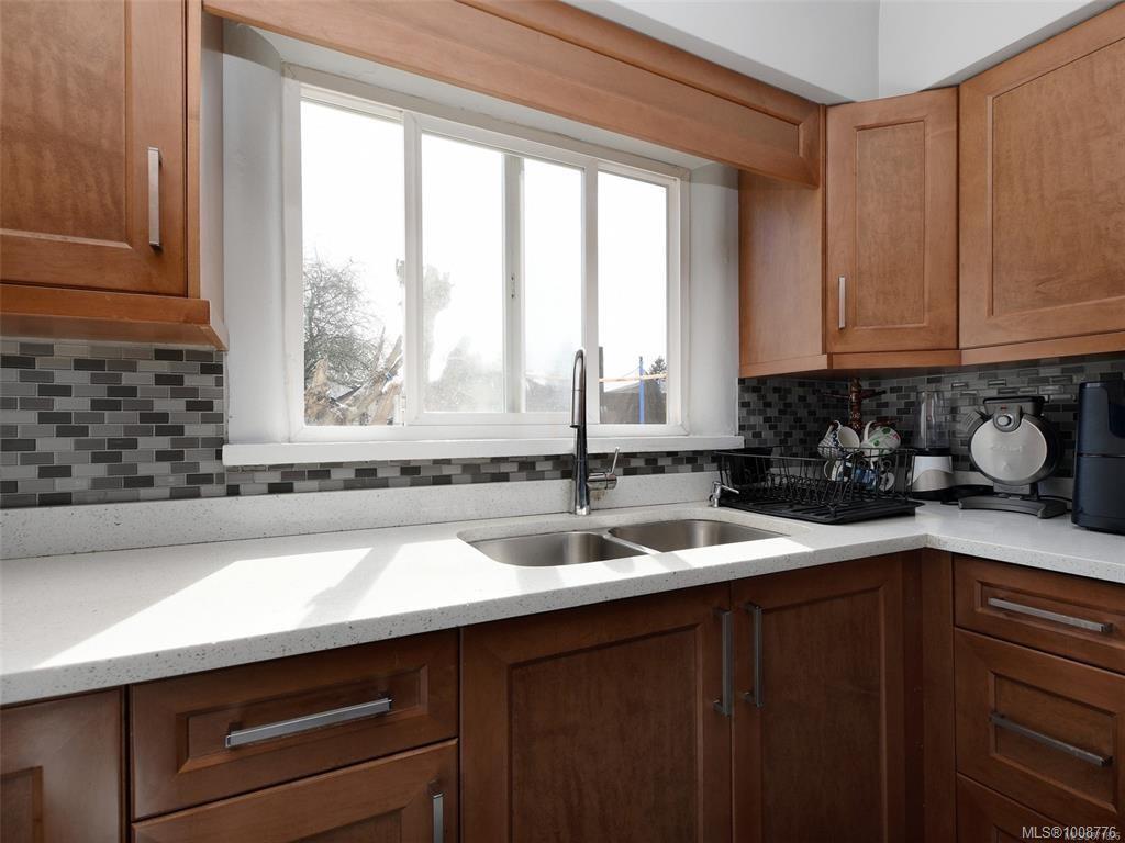 Fifth View of 85 Battleford Ave, Saanich, BC, V8Z 1K5