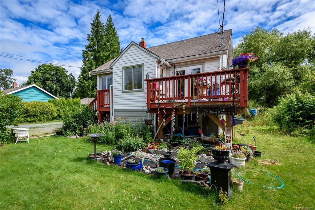 Second View of 1530 Willemar Ave, Courtenay, BC, V9N 3M3