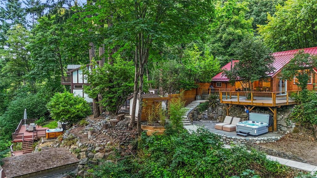 1709 1713 Falcon Heights Rd, 1008788, BC,