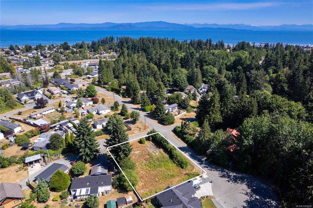 Second View of 1574 River Cres, Parksville, BC, V9P 1X8