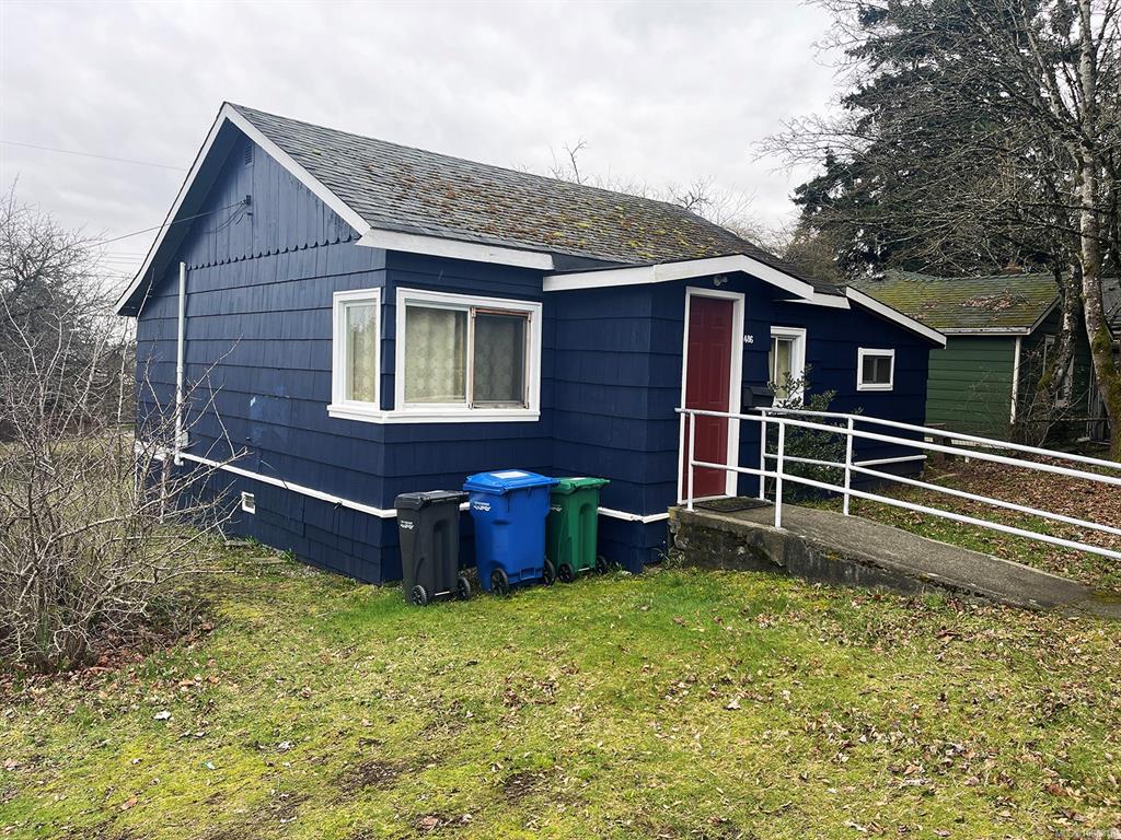 Third View of 486 Wakesiah Ave, Nanaimo, BC, V9R 3K9