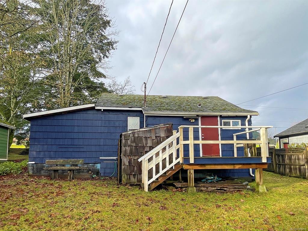 Fourth View of 486 Wakesiah Ave, Nanaimo, BC, V9R 3K9