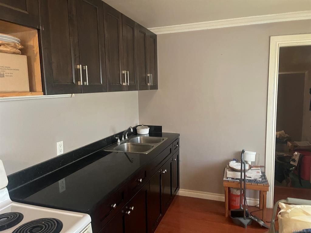 Fifth View of 486 Wakesiah Ave, Nanaimo, BC, V9R 3K9