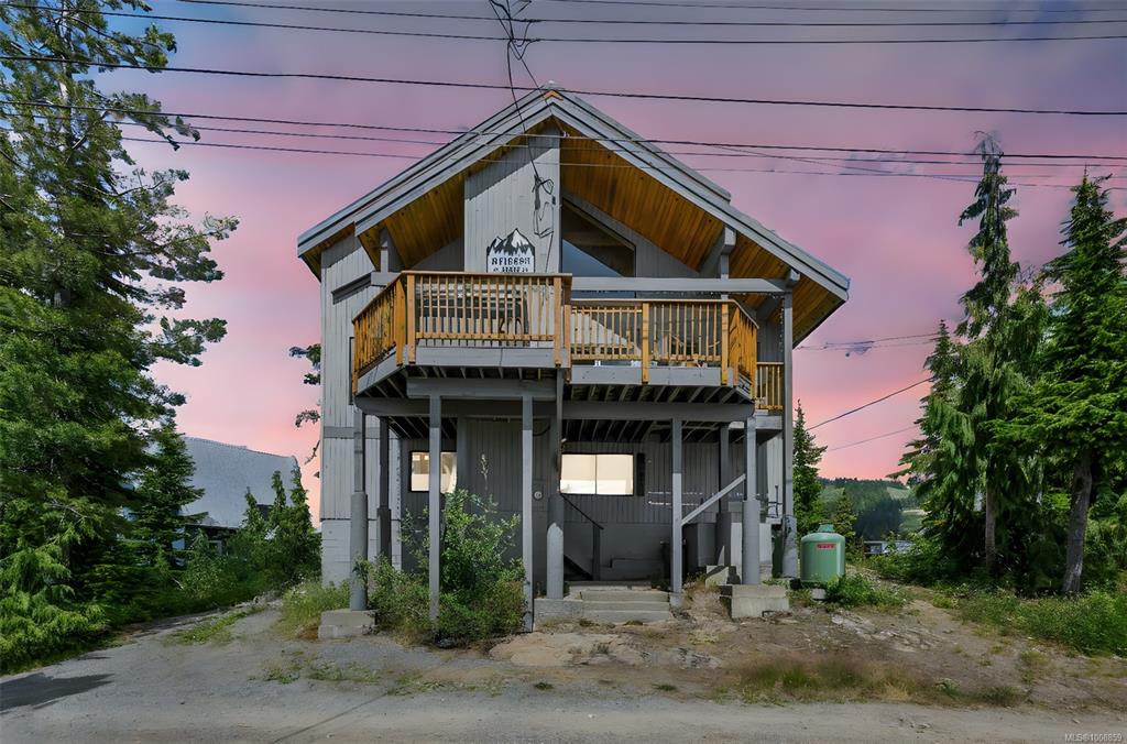 886 Jutland Terr, 1008859, BC,