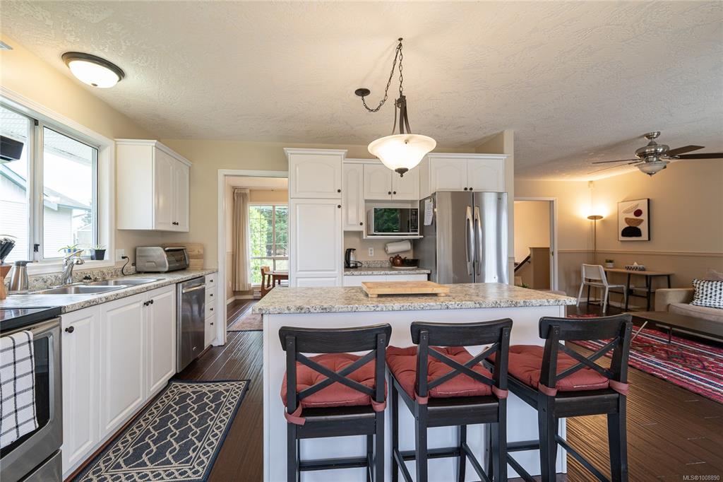 Fifth View of 2107 Amethyst Way, Sooke, BC, V9Z 0M2