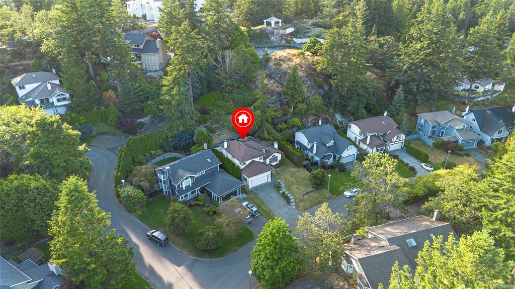 Fifth View of 4345 Faithwood Rd, Saanich, BC, V8X 4Z6