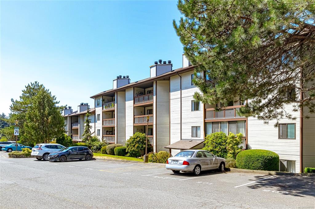 71 Gorge Rd W, 1008900, BC,