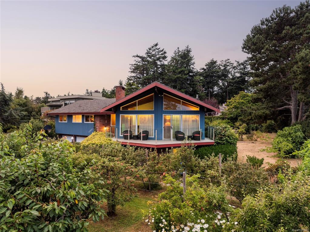 Third View of 3990 Smugglers Cove Rd, Saanich, BC, V8N 4M2