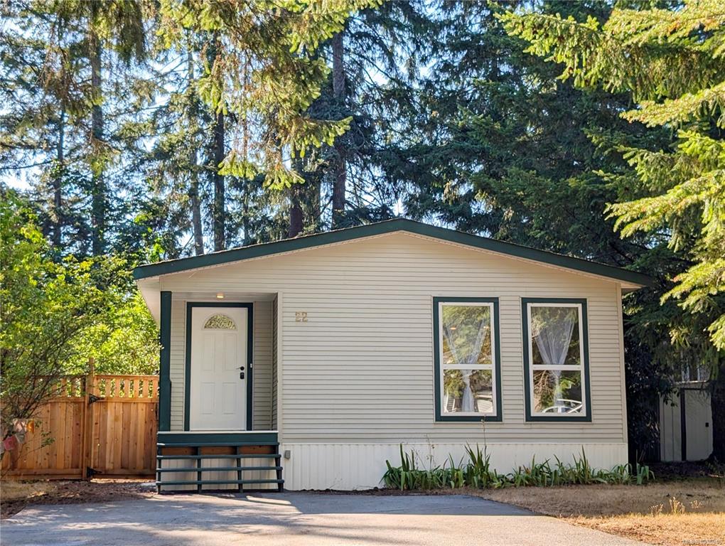 Second View of 1310 Spruston Rd, Nanaimo, BC, V9X 1R2