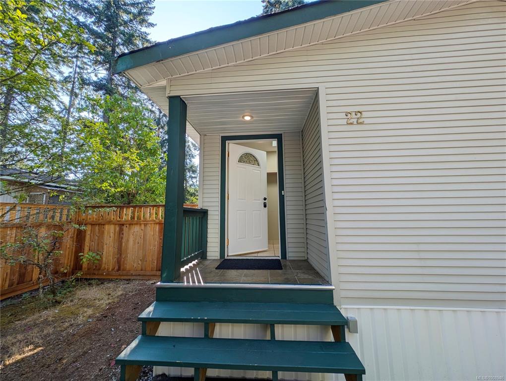 Fourth View of 1310 Spruston Rd, Nanaimo, BC, V9X 1R2