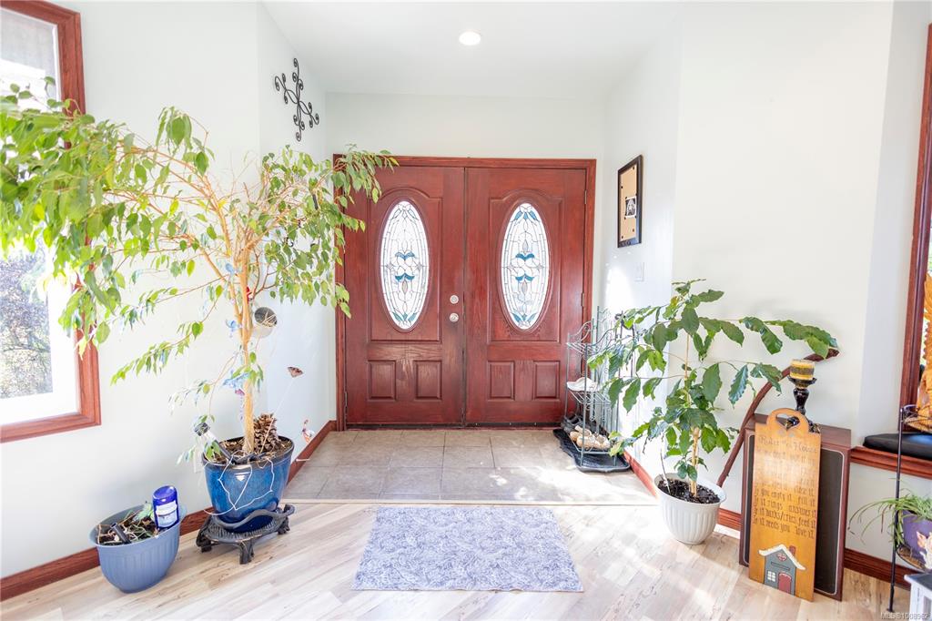 Fourth View of 660 Rockingham Rd, Langford, BC, V9B 3N8