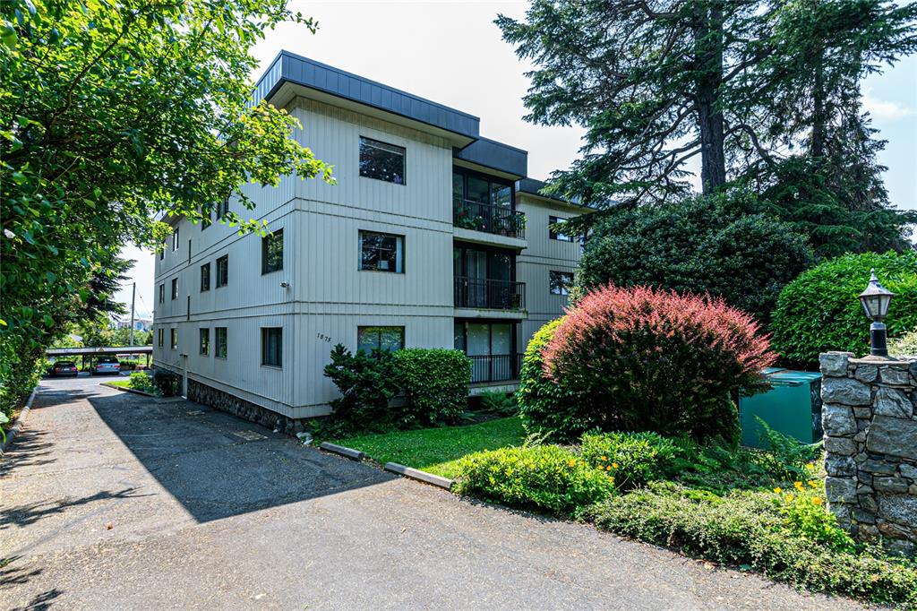 Second View of 1875 Lansdowne Rd, Dean House, Saanich, BC, V8P 1A9