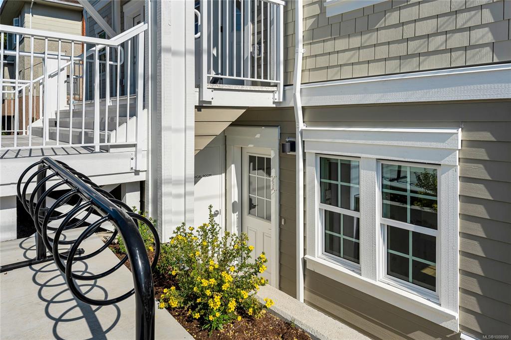Fourth View of 1224 Richardson St, 1224 Richardson, Victoria, BC, V8V 3E1