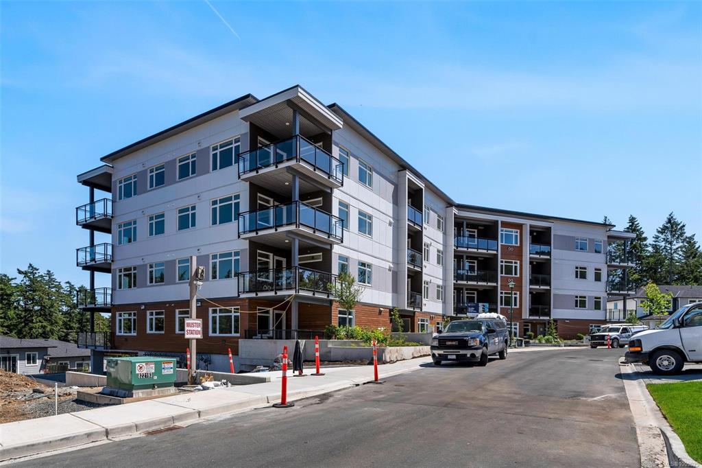 2000 West Park Lane, 1009025, BC,
