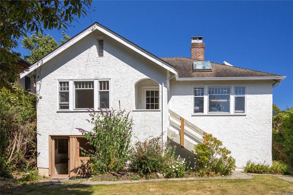 821 Newport Ave, 1009102, BC,