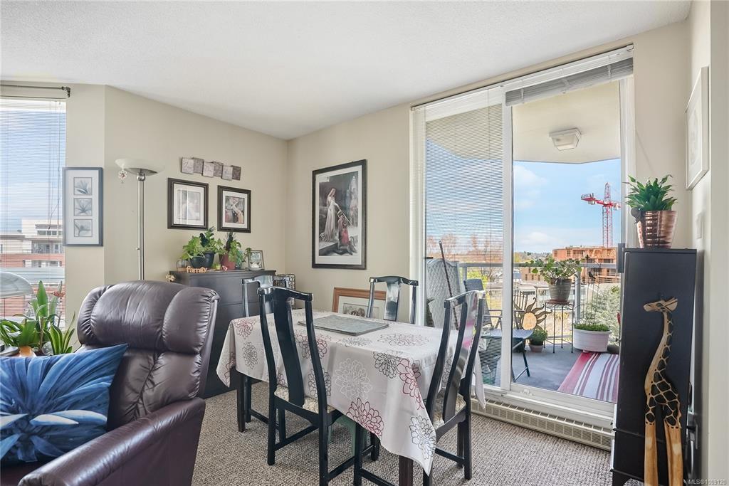 Fifth View of 1015 Pandora Ave, Pacific Monarch, Victoria, BC, V8V 3P6