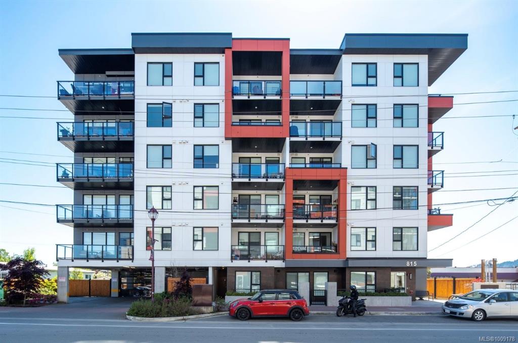 Third View of 815 Orono Ave, Langford, BC, V9B 2T9