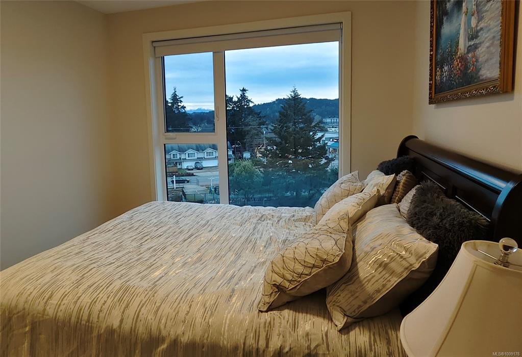 Fifth View of 815 Orono Ave, Langford, BC, V9B 2T9