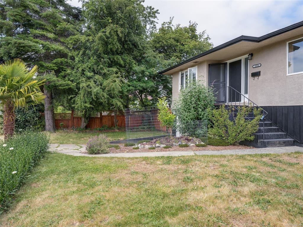 1856 Neil St, 1009179, BC,