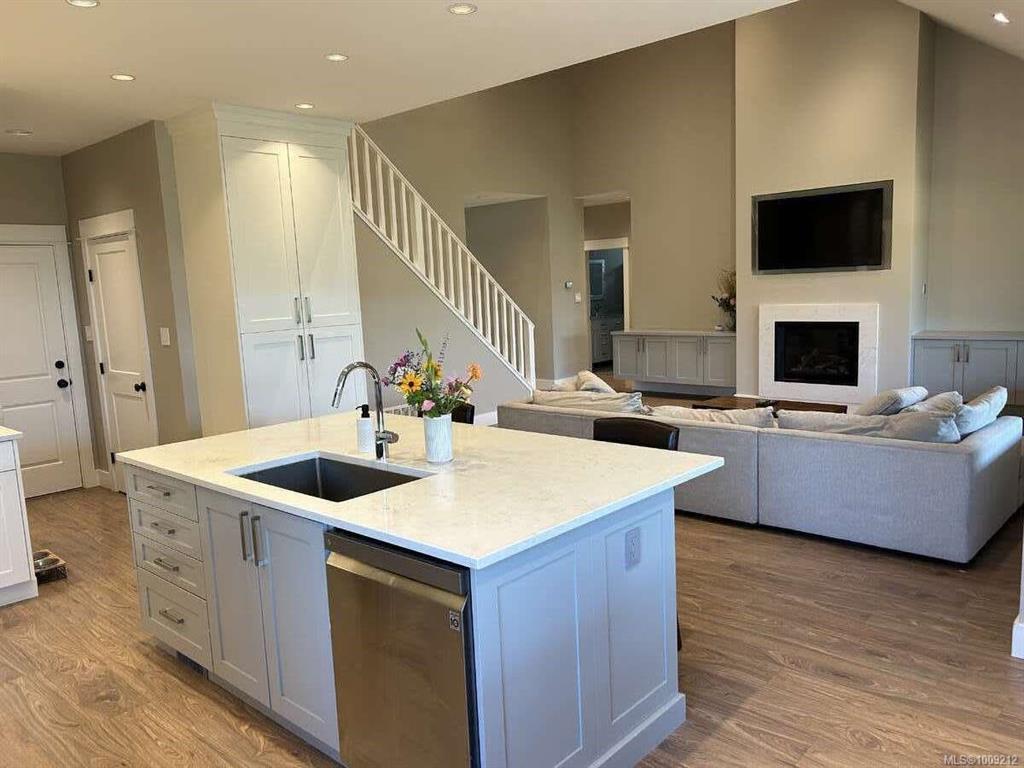 Fourth View of 4052 Mcbride St, Port Alberni, BC, V9Y 0C1