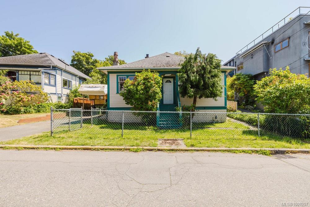 Fourth View of 745 Front St, Victoria, BC, V9A 3Y3