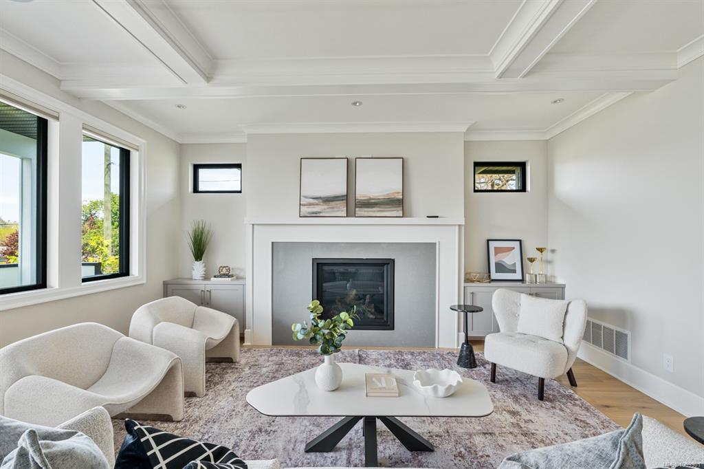 Third View of 1918 Shotbolt Rd, Victoria, BC, V8S 1H2