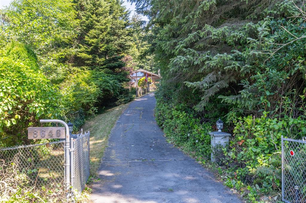 Fifth View of 8646 West Coast Rd, Sooke, BC, V9Z 1H2