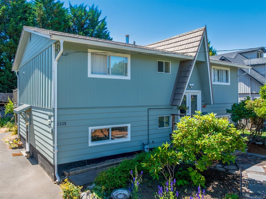 Third View of 2235 Robb Ave, Comox, BC, V9M 1J2