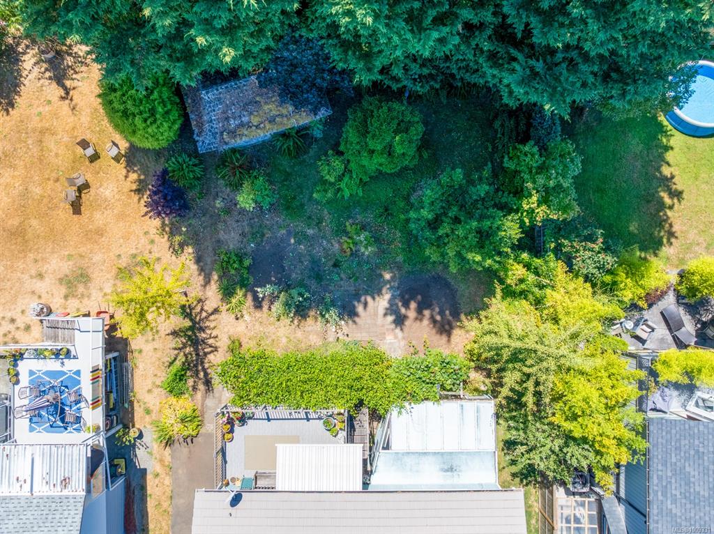 Fourth View of 2235 Robb Ave, Comox, BC, V9M 1J2
