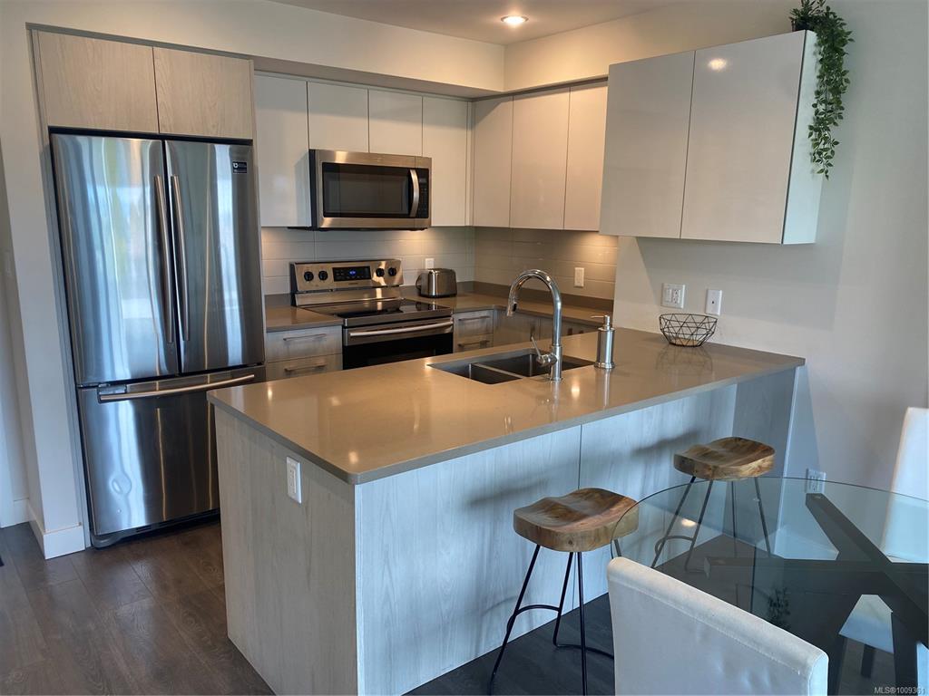 Fifth View of 3333 Glasgow Ave, Olivia Residence, Saanich, BC, V8X 2S1