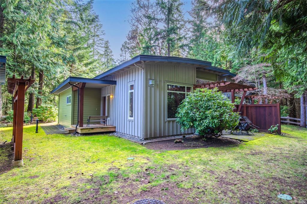 Third View of 1059 Tanglewood Pl, TANGLEWOOD, Parksville, BC, V9P 2N7