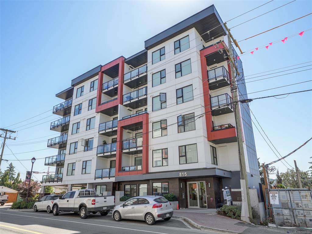 815 Orono Ave, 1009392, BC,