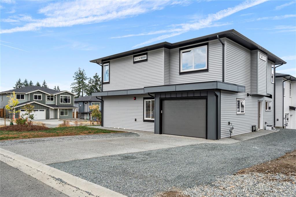 631 Eighth St, 1009403, BC,