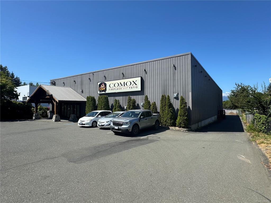 4911 Island Hwy N, 1009410, BC,
