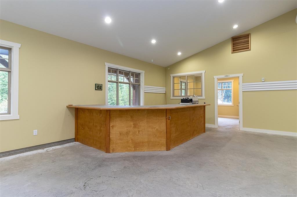 Fourth View of 230 Rupert Rd E, Qualicum Beach, BC, V9K 1R3