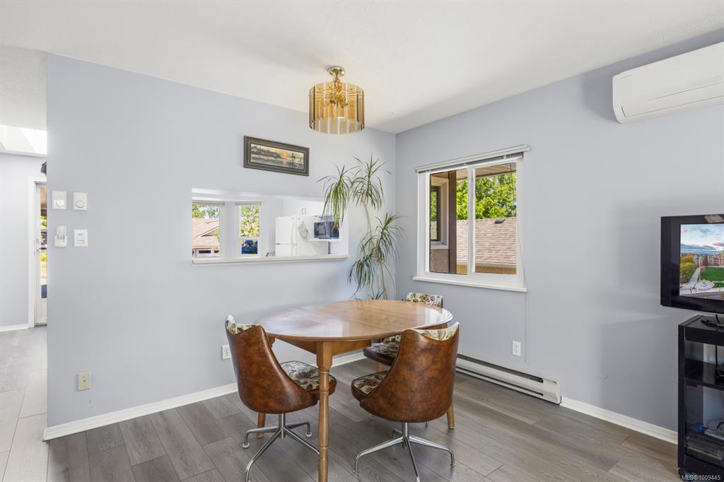 Third View of 4120 Interurban Rd, Meadowlark Place, Saanich, BC, V8Z 6W7
